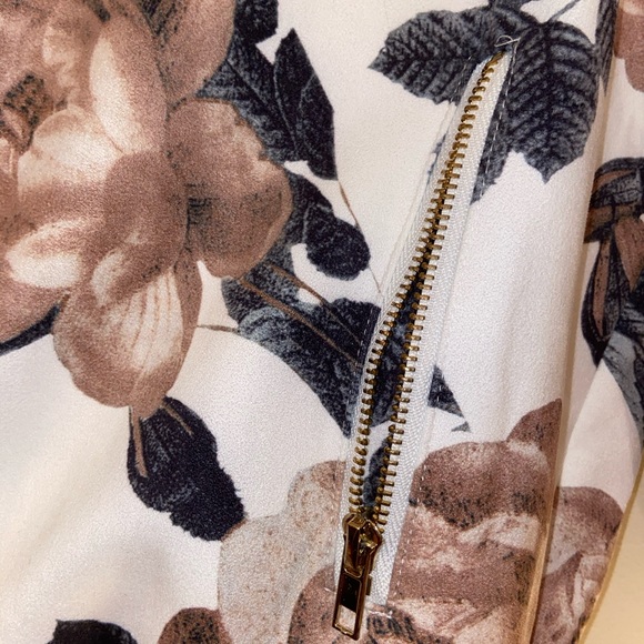 Floral Bomber Jacket - Picture 5 of 5